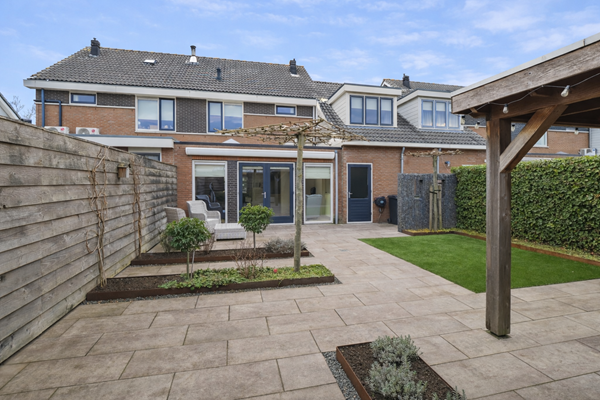 ChatGPT Image 5 feb 2026, 11_41_30.png